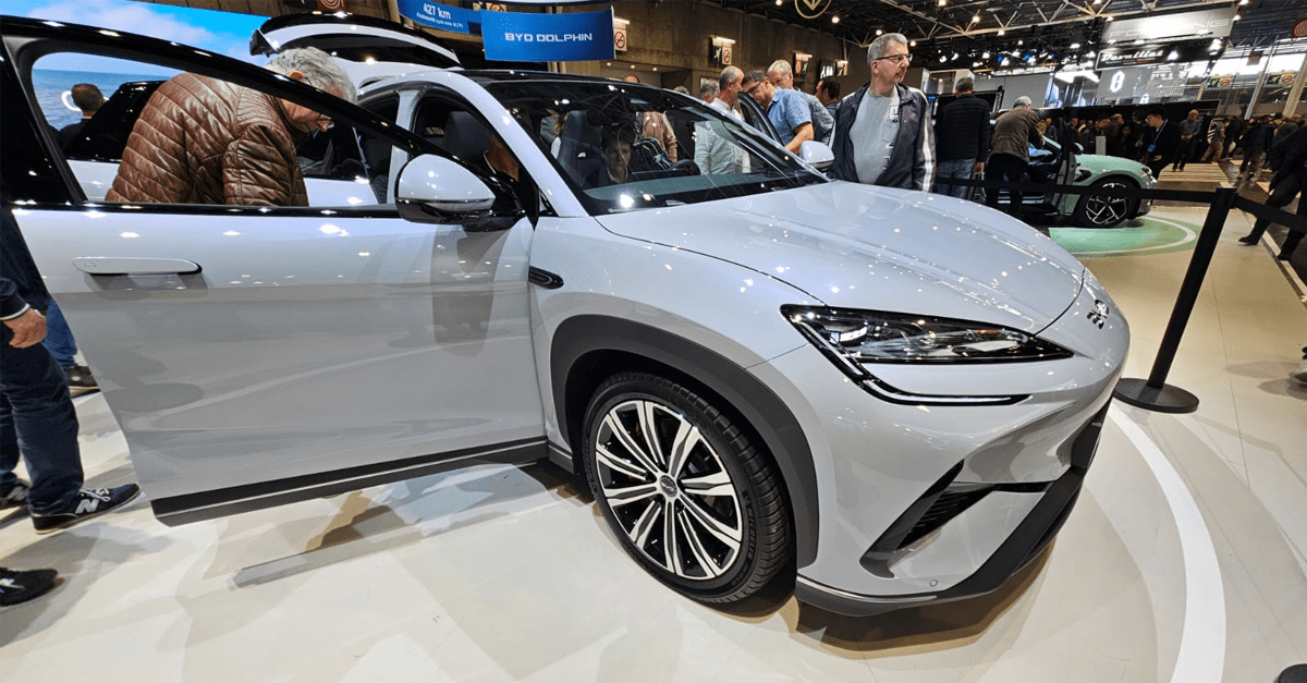 Le BYD Sealion 7 révélé au Mondial de l'Auto Paris 2024 : découvrez nos premières infos et images !