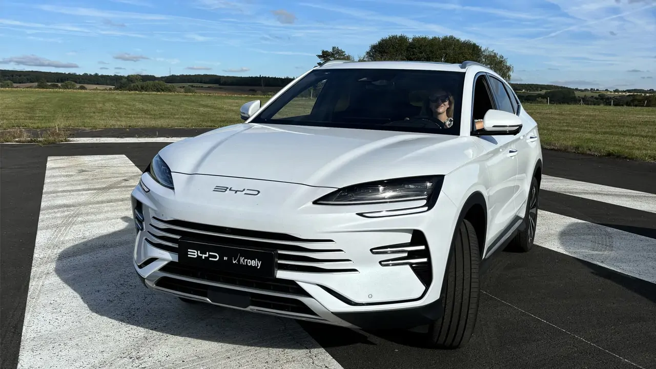 BYD Seal U à l'aérodrome de Sarre-Union