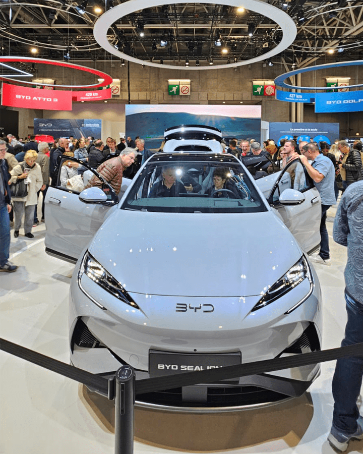 BYD Sealion 7 au Salon de l'auto de Paris 2024