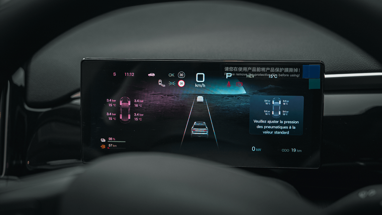 Ecran tactile assitance conduite BYD Sealion 5